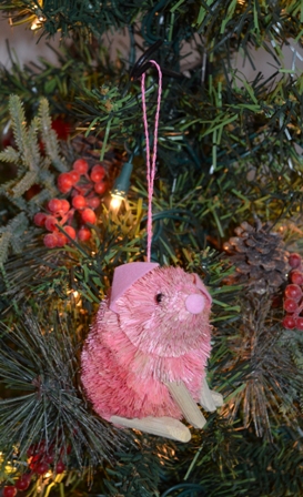 BRUSHOR39P - BrushArt Ornament, Eco-Friendly, Buri Posable, Pig Pink Sitting Animal