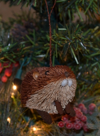 BRUSHOR42 - BrushArt Ornament, Eco-Friendly, Buri Posable, Beaver 2.5 inch